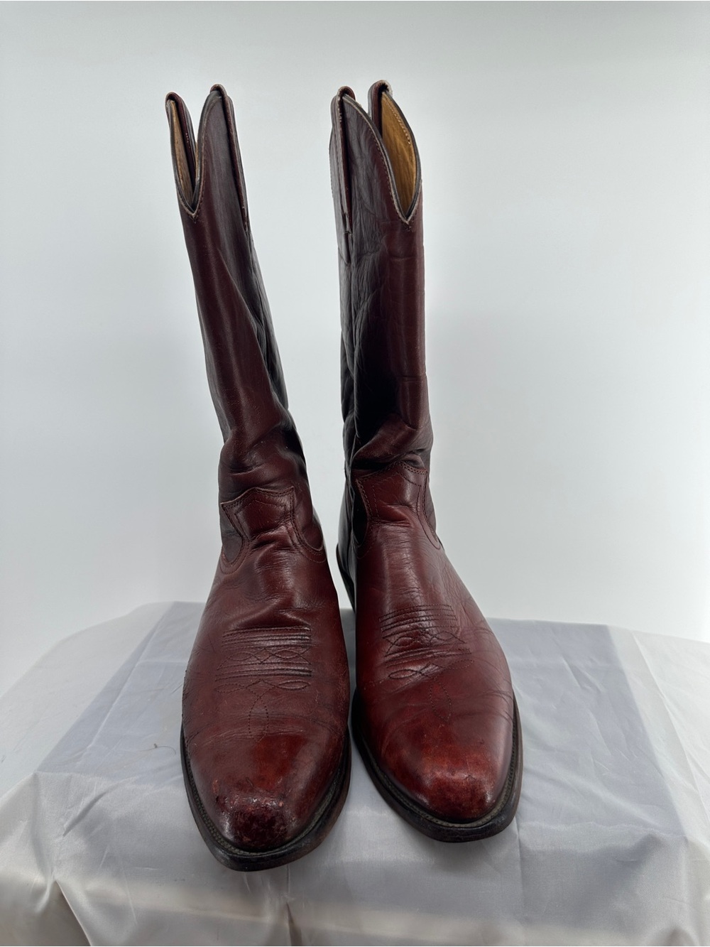 Frye 2309 cognac brown cowboy boots